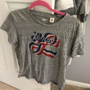 Levi’s tee shirt medium